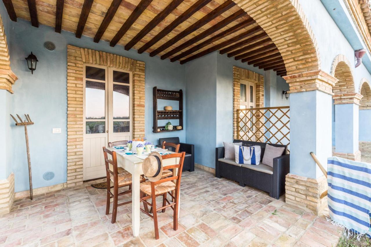 La Masseria Васто Екстериор снимка