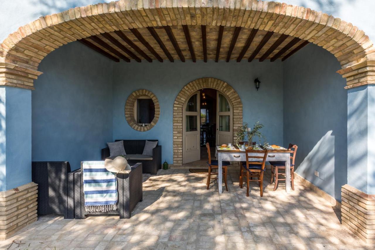 La Masseria Васто Екстериор снимка